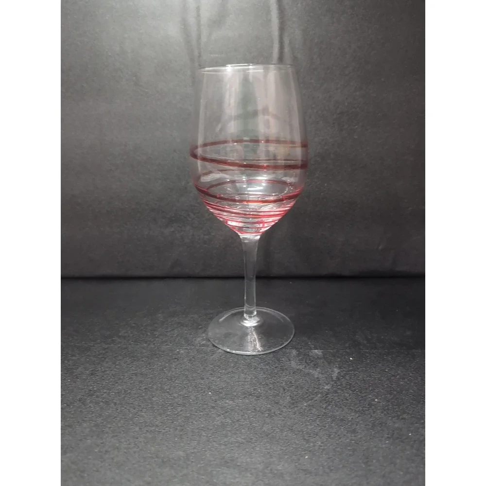 Swirline Inspired Wine Glass, 8.5